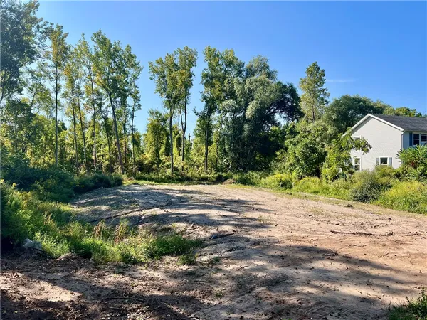 $99,900 | 709 Ogden Parma Town Line Road, Ogden, NY 14559