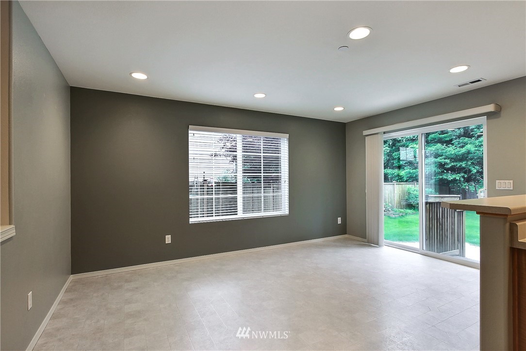 3111 Walker Road DuPont, WA 98327 - Photo 6 of 16