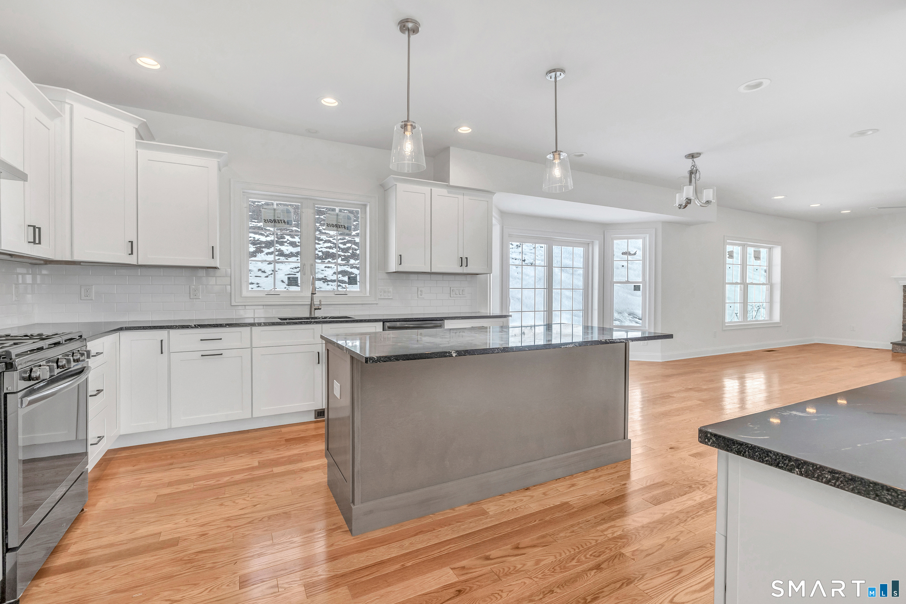 28 Hunting Ridge Road Middlebury, CT 06762 - Photo 18 of 38