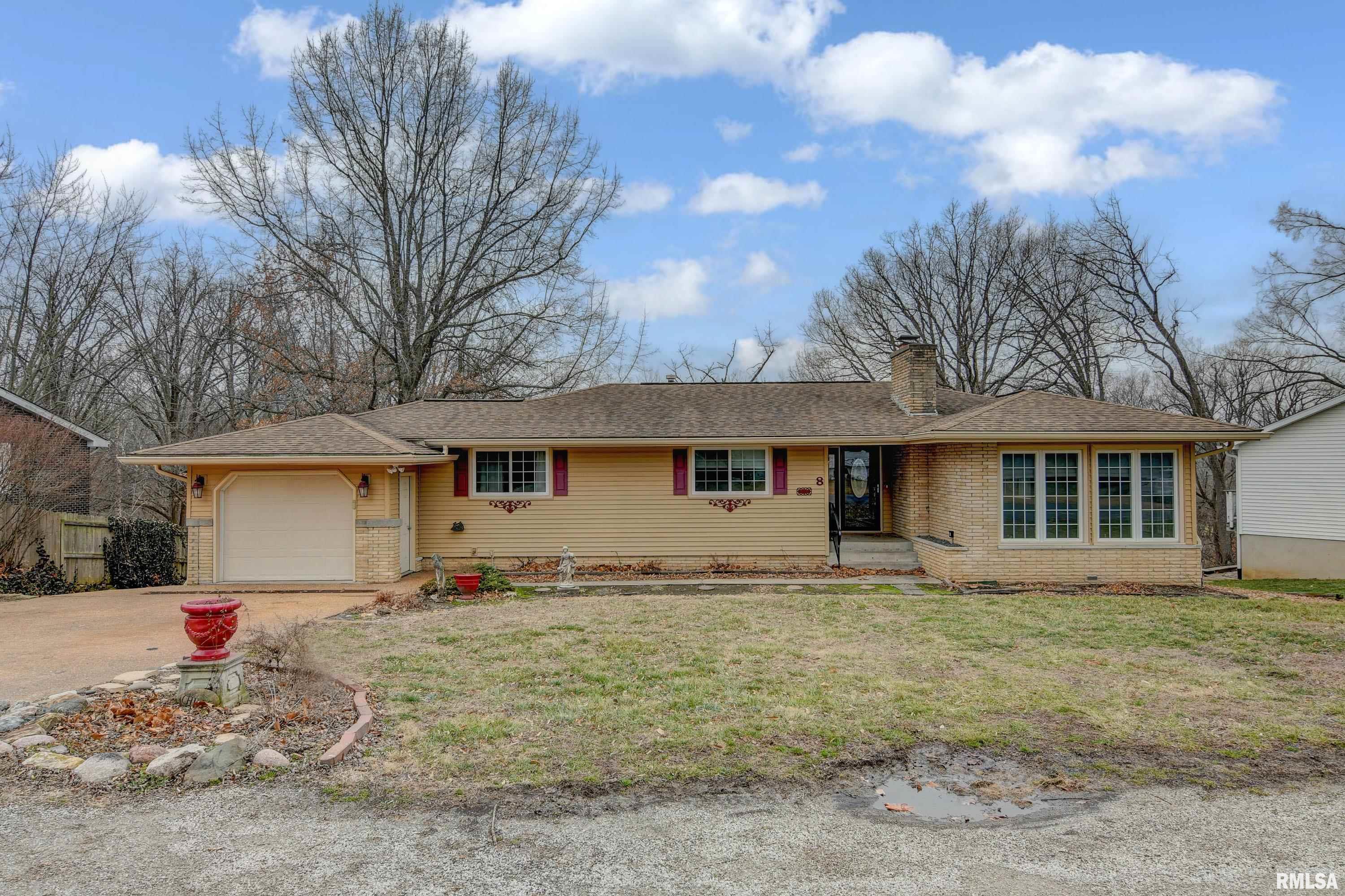 8 Willimantic Rochester, IL 62563 - Photo 4 of 48
