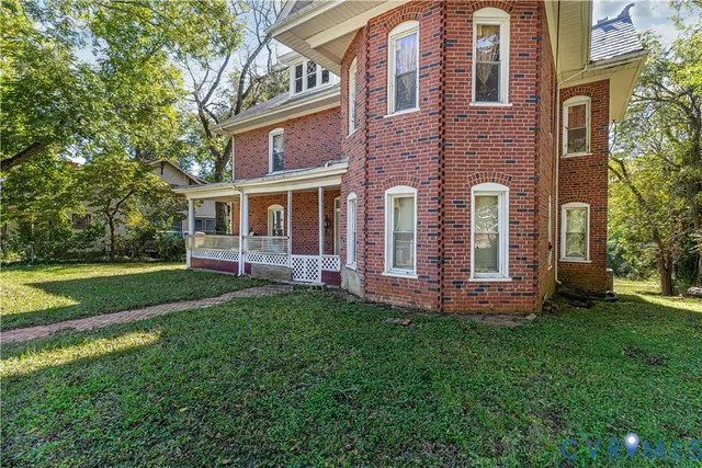 $155,000 | 107 West End Boulevard, Emporia, VA 23847