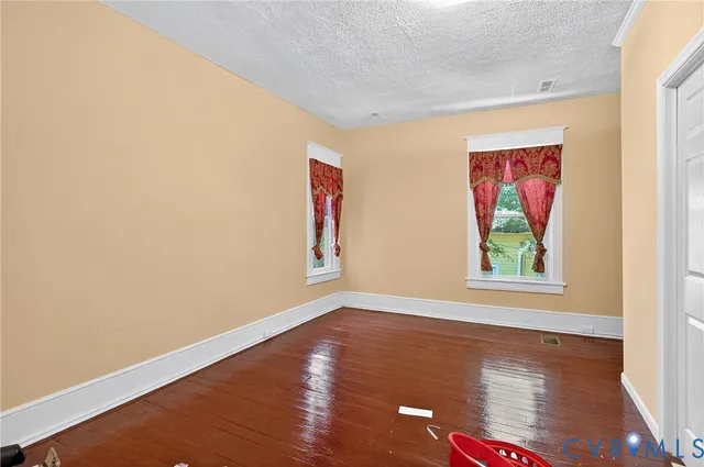 $155,000 | 107 West End Boulevard, Emporia, VA 23847