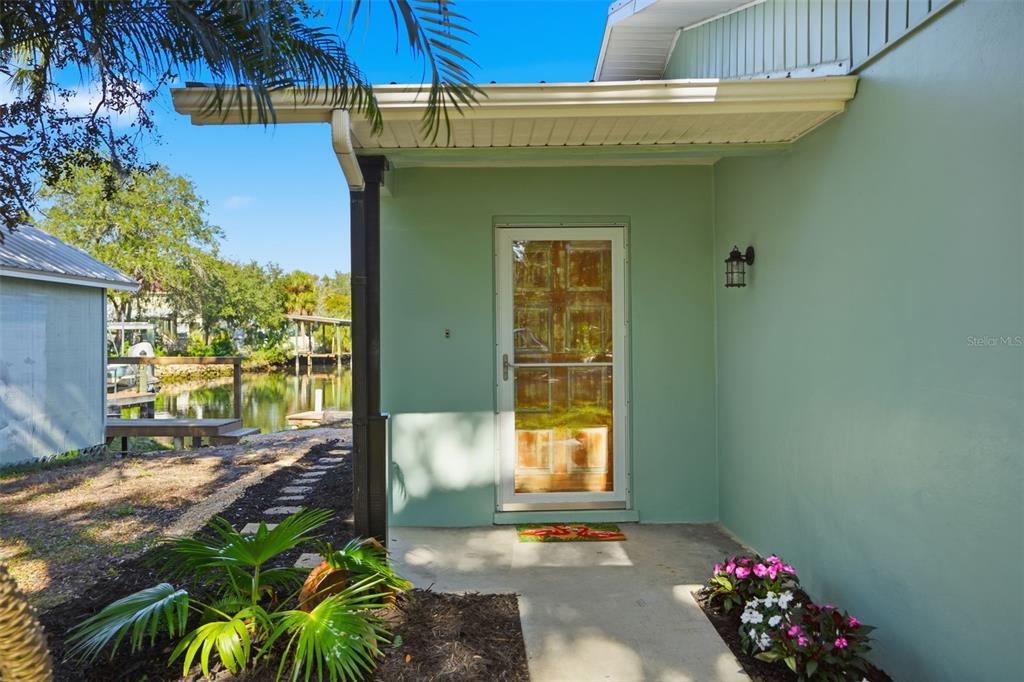 5995 South Shadytree Path Homosassa, FL 34448 - Photo 45 of 64 a front view of a house