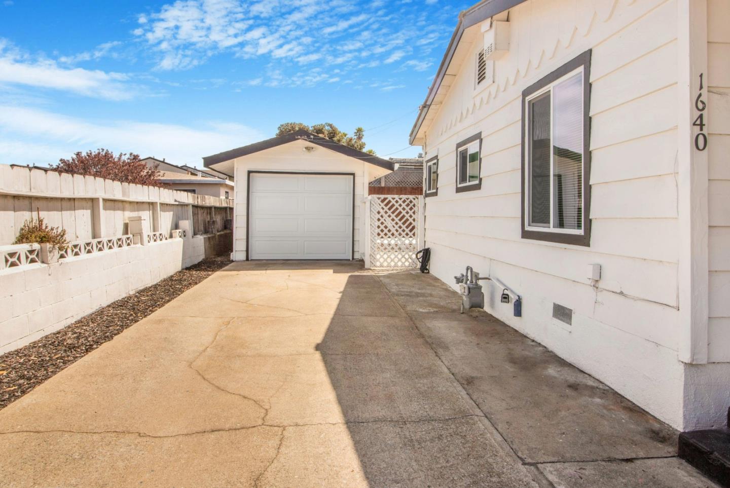 1640 Judson Street Seaside, CA 93955 - Photo 3 of 17