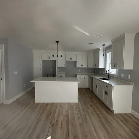 $499,900 | 321 Winthrop Street, Unit 106, Taunton, MA 02780