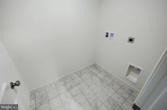 $326,100 | 7859 Briarwood Drive, Harrisburg, PA 17112