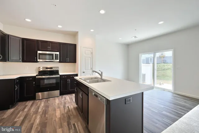 $326,100 | 7859 Briarwood Drive, Harrisburg, PA 17112