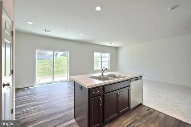 $326,100 | 7859 Briarwood Drive, Harrisburg, PA 17112