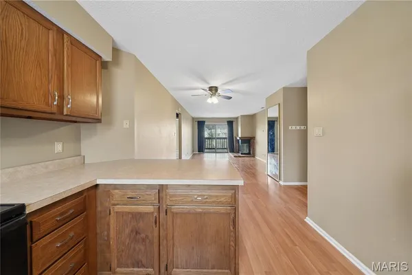 $155,000 | 2303 Yosemite Park Court, Unit C, Maryland Heights, MO 63043