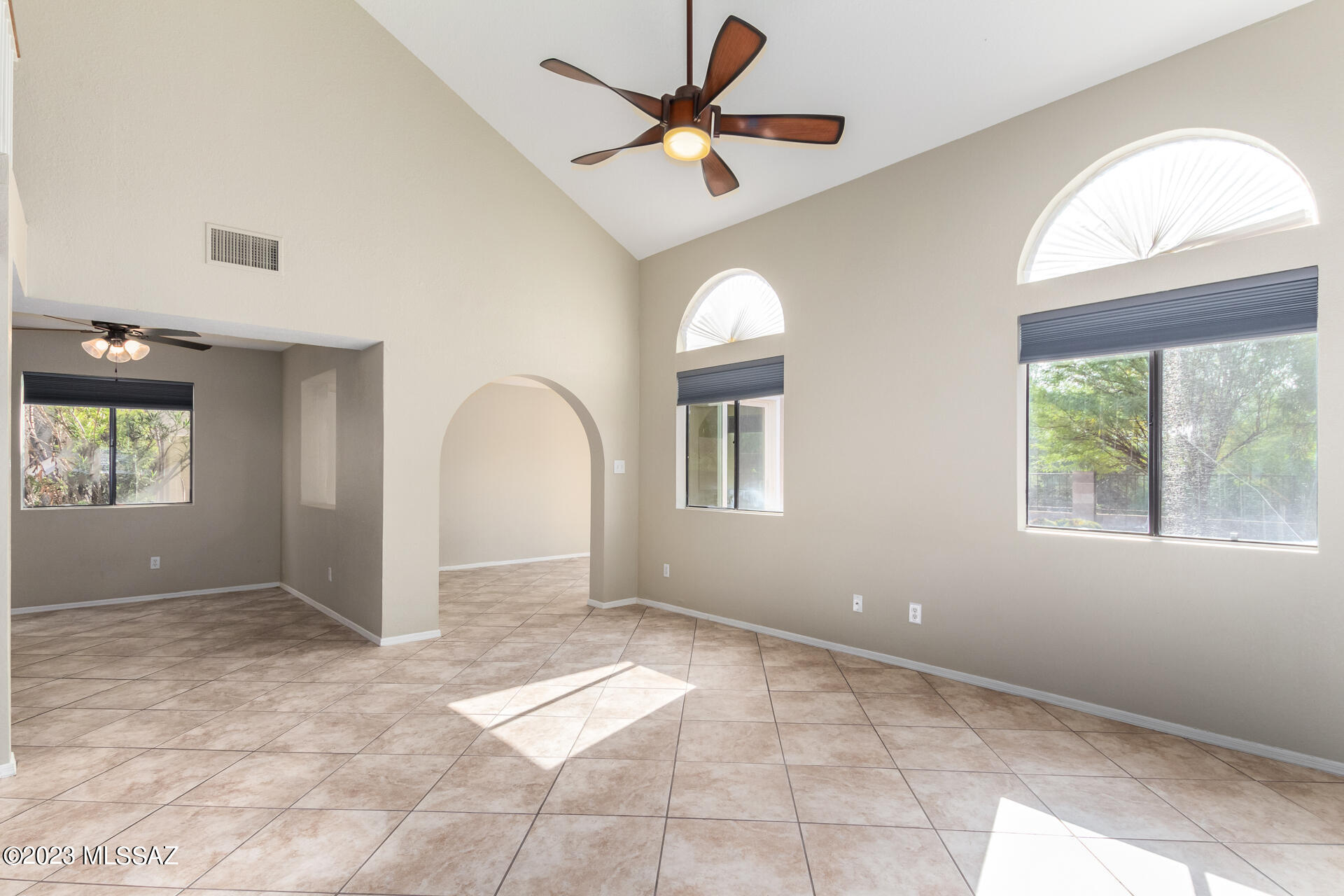 4749 West Lessing Lane Tucson, AZ 85742 - Photo 7 of 30