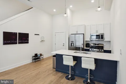$3,350 | 1115 North American Street, Unit B6, Philadelphia, PA 19123