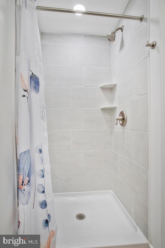 1200 Steamboat Road Shady Side, MD 20764 - Photo 39 of 84 Shower for main level bedroom