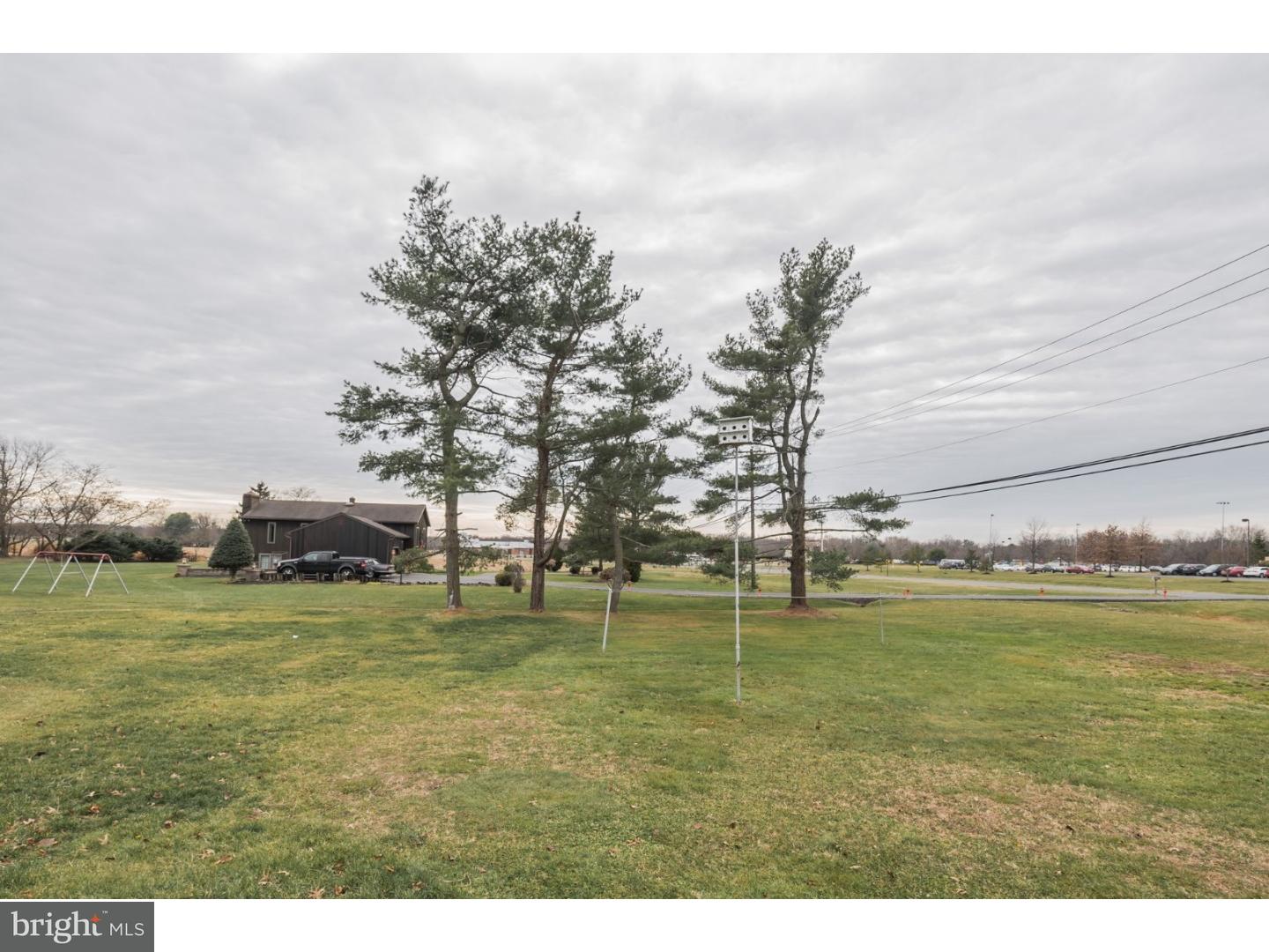 343 Cedar Road Mullica Hill, NJ 08062 - Photo 5 of 25 Gallery Image 5