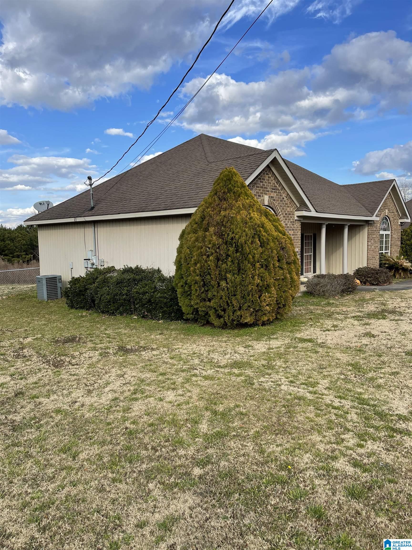 115 Colonial Circle Clanton, AL 35045 - Photo 4 of 23