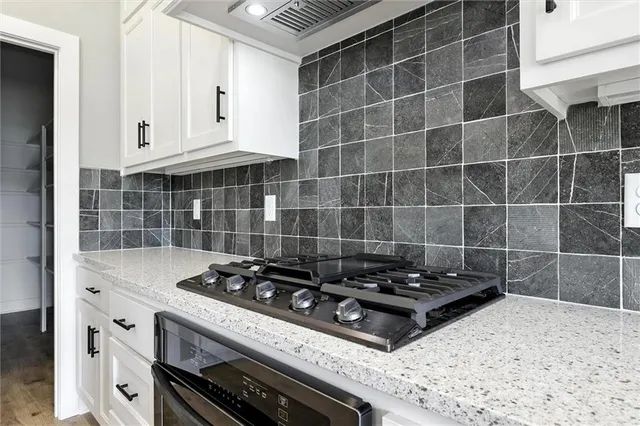 $614,000 | 2101 Crooked Crk Drive, Kearney, MO 64060