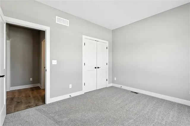 $614,000 | 2101 Crooked Crk Drive, Kearney, MO 64060