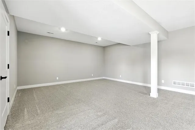 $614,000 | 2101 Crooked Crk Drive, Kearney, MO 64060