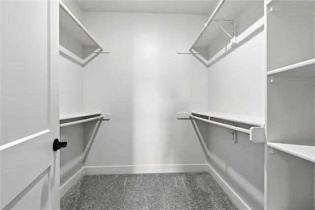 $614,000 | 2101 Crooked Crk Drive, Kearney, MO 64060