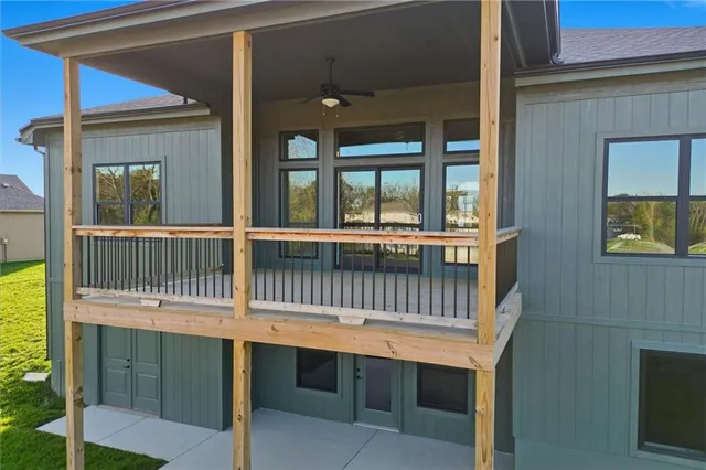 $614,000 | 2101 Crooked Crk Drive, Kearney, MO 64060