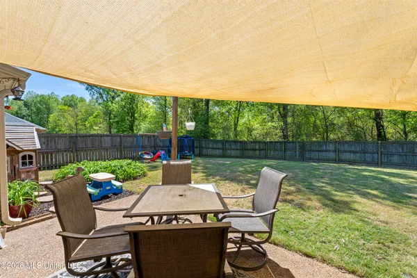 $300,000 | 3129 Amanda Belle, Southaven, MS 38672