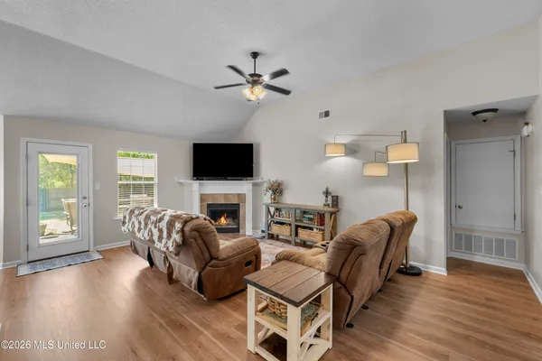 $300,000 | 3129 Amanda Belle, Southaven, MS 38672
