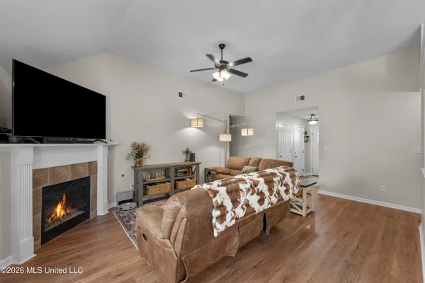 $300,000 | 3129 Amanda Belle, Southaven, MS 38672