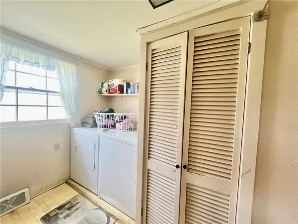 $155,000 | 1015 North 2nd Street, Independence, KS 67301