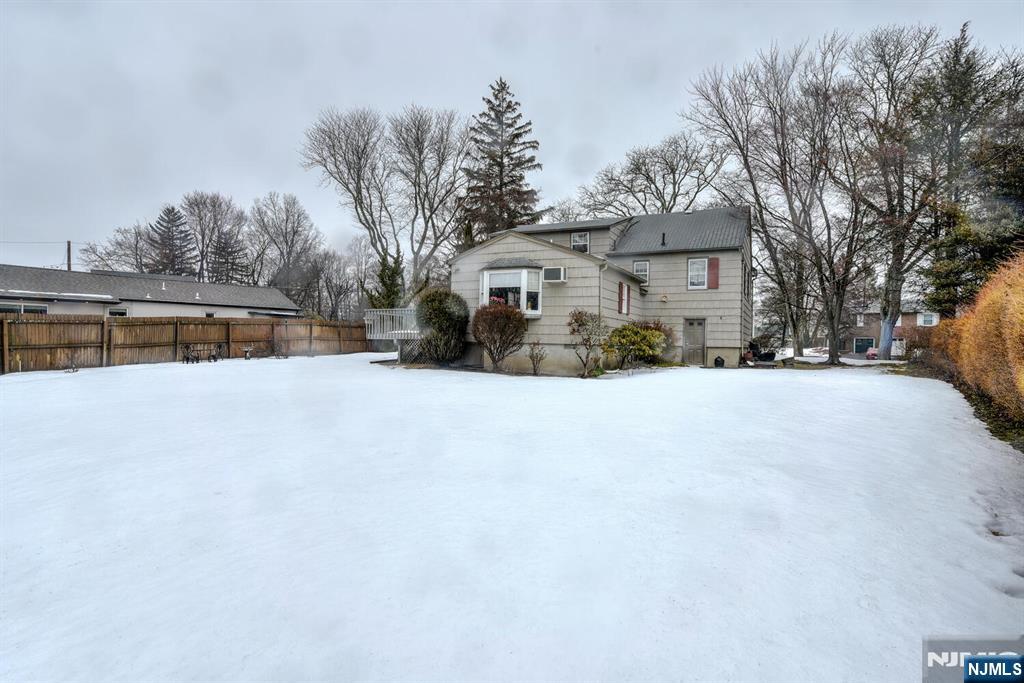 30 Perrin Drive Wayne, NJ 07470 - Photo 40 of 42