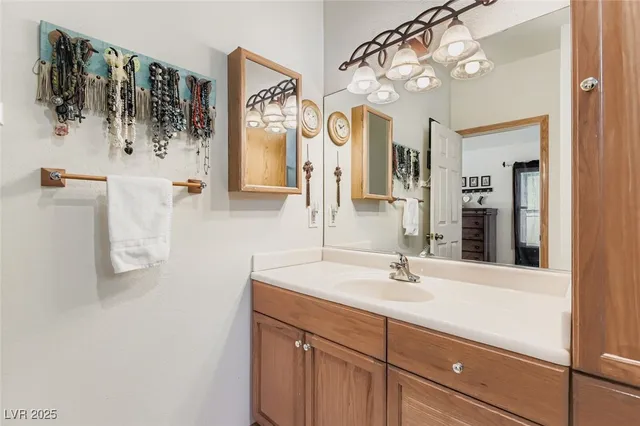 $3,500,000 | 4099 West Silverado Ranch Boulevard, Las Vegas, NV 89141