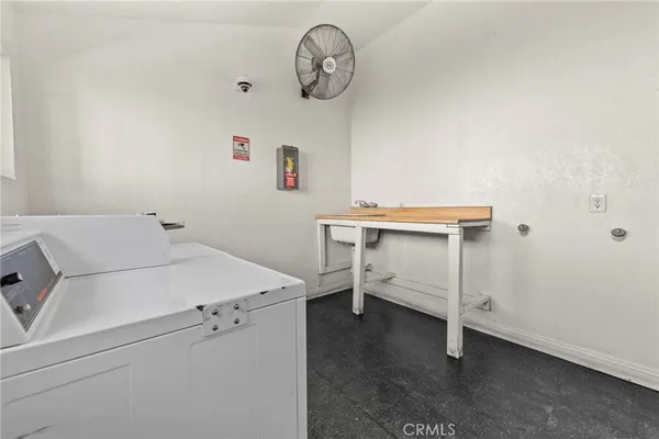 $359,000 | 25027 Peachland Avenue, Unit 260, Newhall, CA 91321