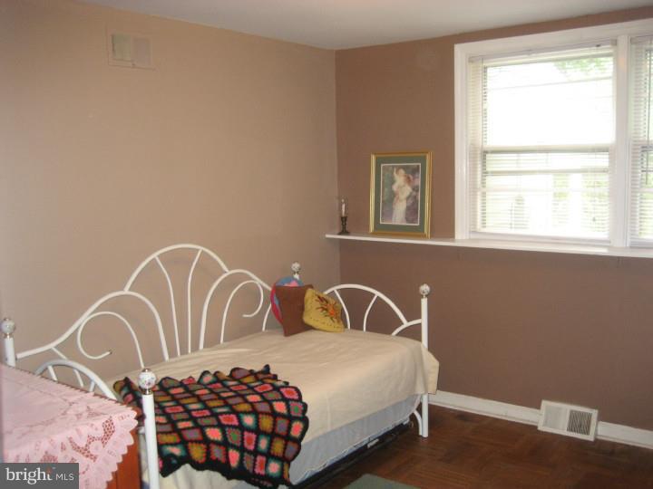 114 Valley View Road East Norriton, PA 19401 - Photo 5 of 15 Bedroom 2