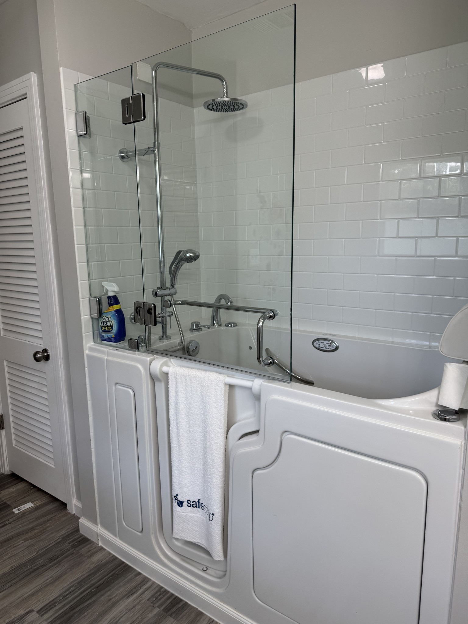 8298 Southfork Road Baxter, TN 38544 - Photo 35 of 49 a bathroom with a sink a toilet and shower