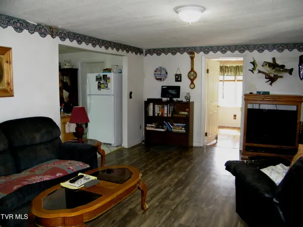 $155,000 | 17094 Us Highway, Duffield, VA 24244