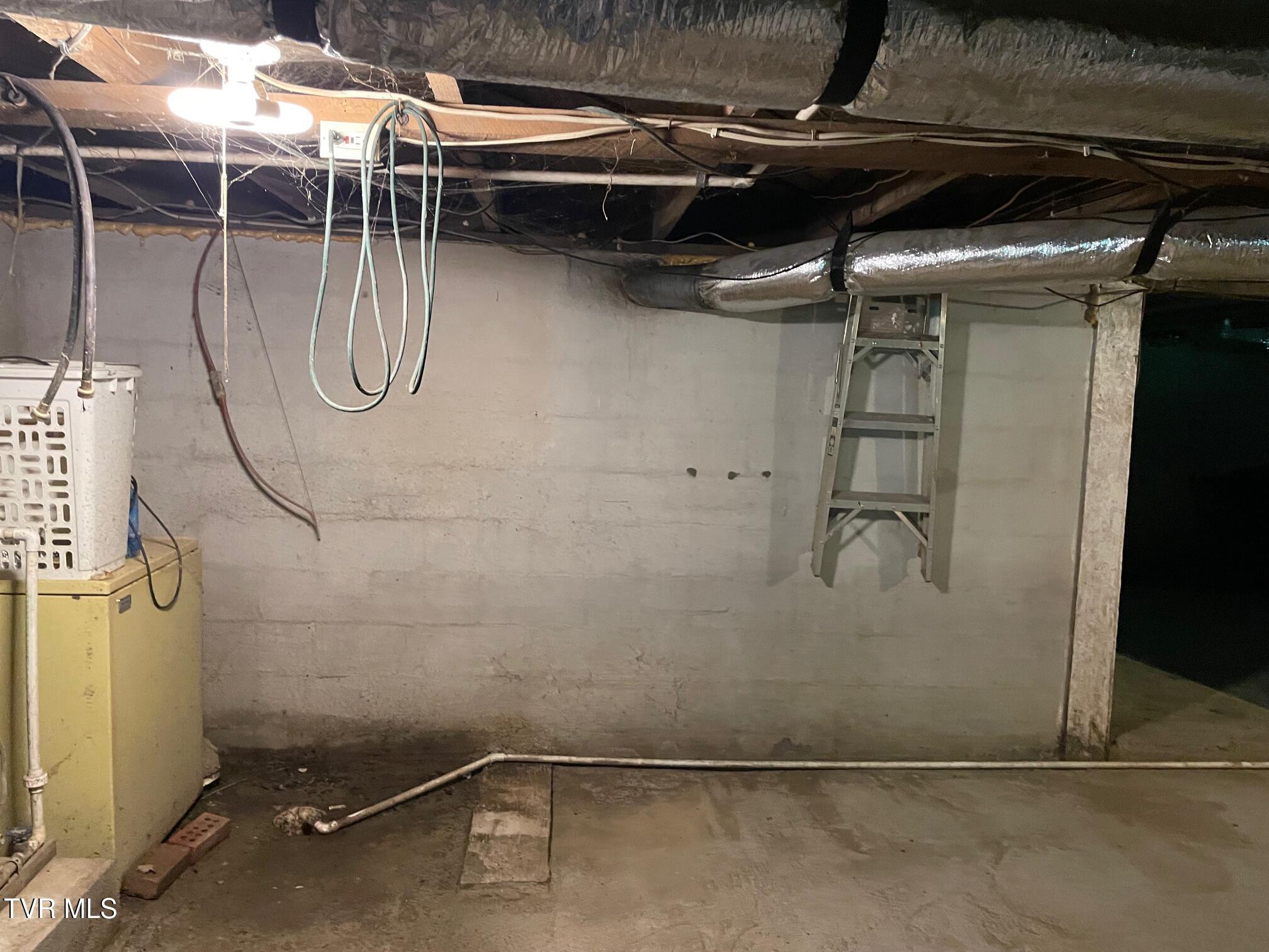 17094 Us Highway Duffield, VA 24244 - Photo 46 of 61 Dorothy 6