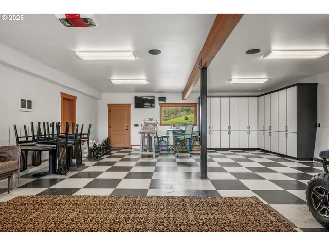 a view of a house with a big yard