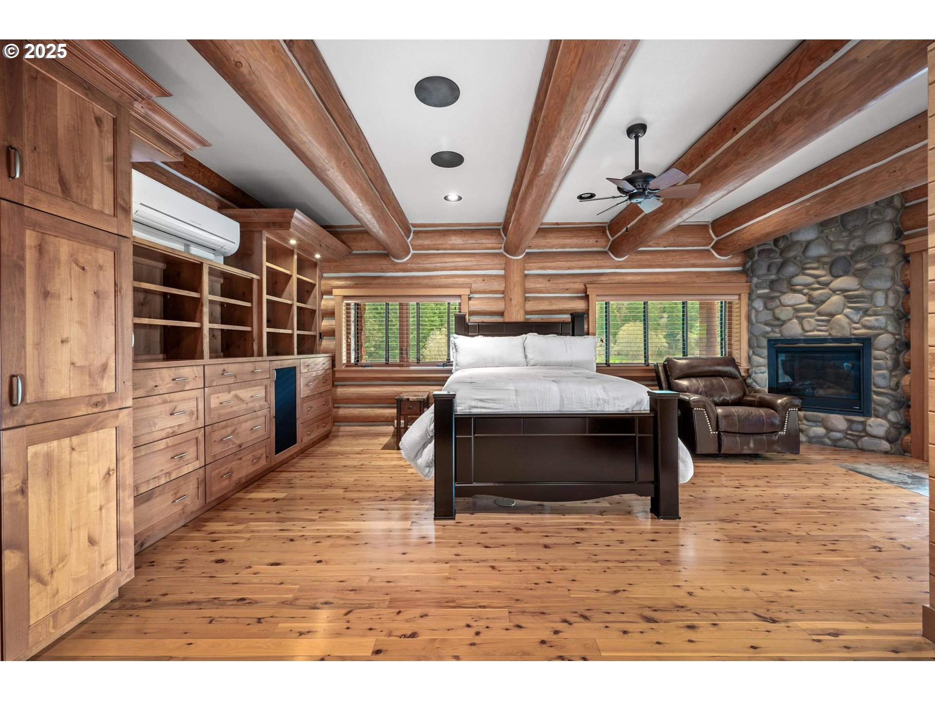 61612 Fays Lane St. Helens, OR 97051 - Photo 10 of 37 a living room with furniture and a fireplace