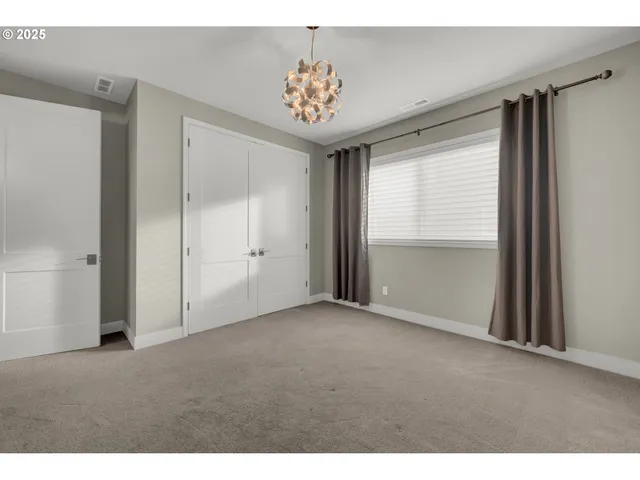 $595,000 | 2060 Lakeland Way, Eugene, OR 97408