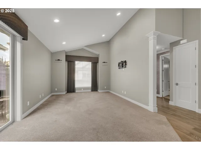 $595,000 | 2060 Lakeland Way, Eugene, OR 97408