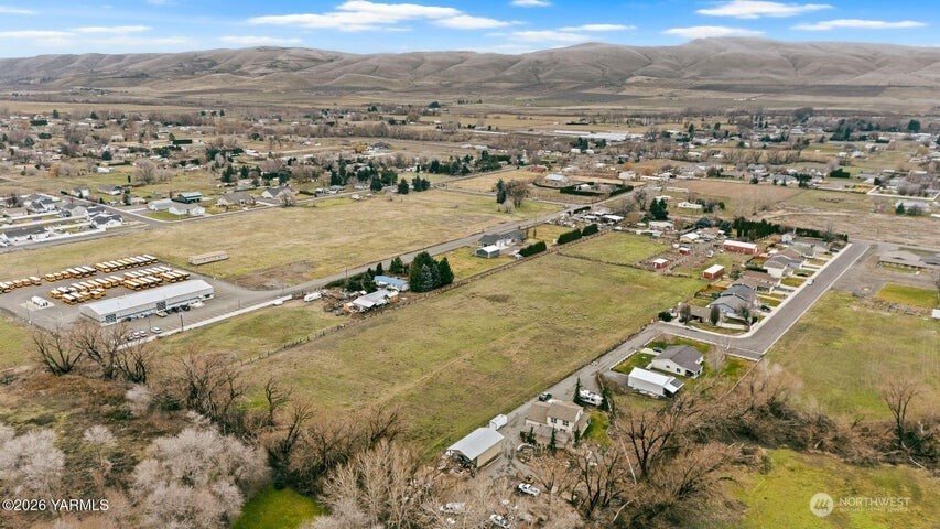 7703 Ahtanum Road Yakima, WA 98903 - Photo 10 of 14