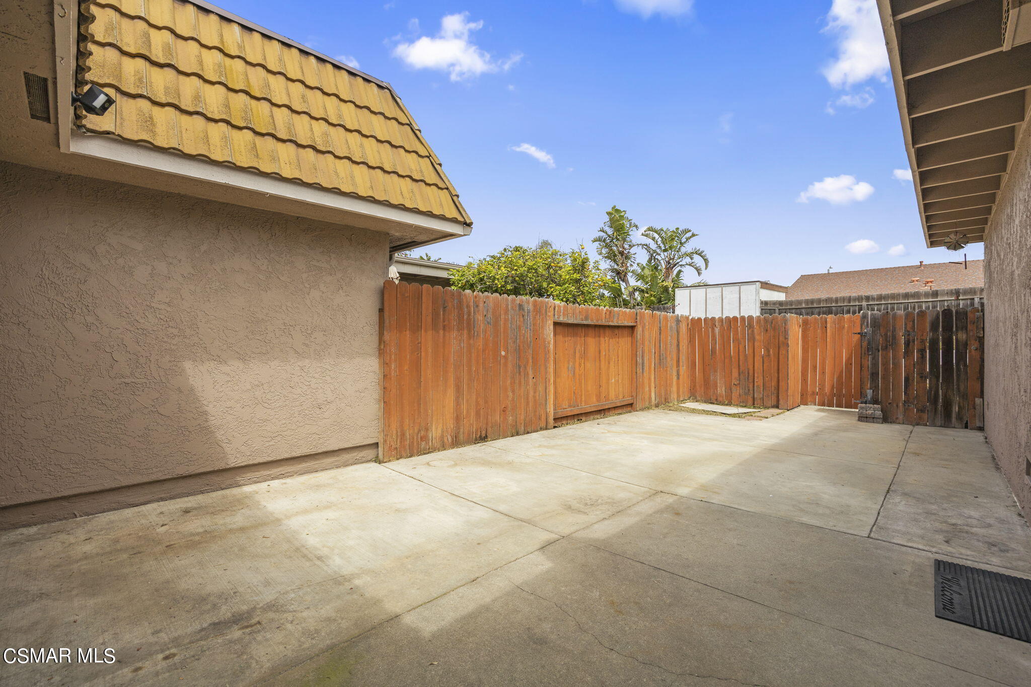 3601 Ketch Avenue Oxnard, CA 93035 - Photo 31 of 37 a view of an outdoor space with wooden fence