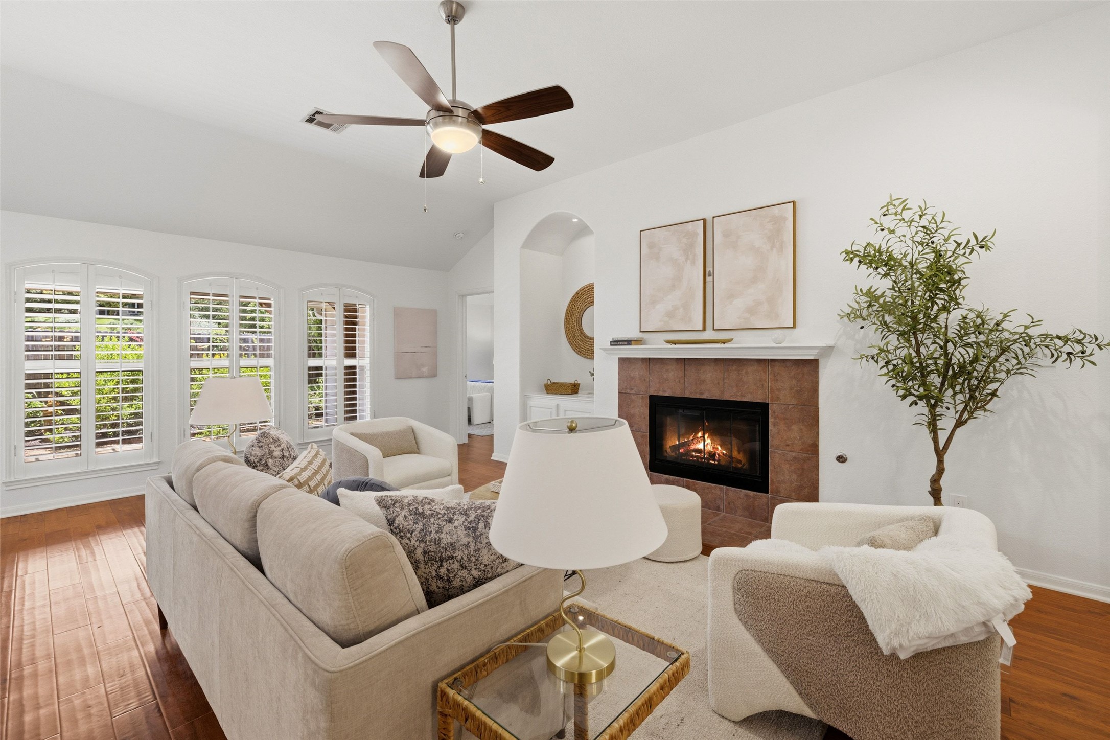 6706 Debcoe Drive Austin, TX 78749 - Photo 5 of 40