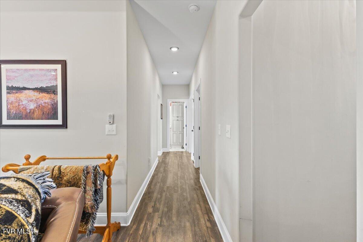 1336 Harmony Road Jonesborough, TN 37659 - Photo 13 of 49 Hallway