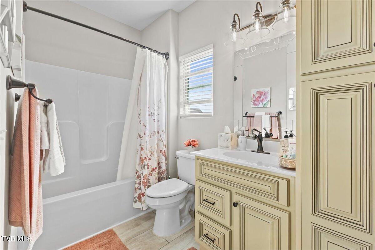 1336 Harmony Road Jonesborough, TN 37659 - Photo 17 of 49 Bathroom