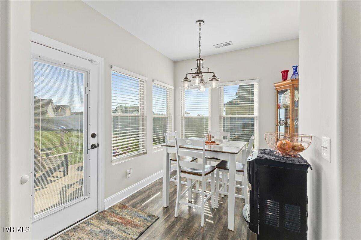 1336 Harmony Road Jonesborough, TN 37659 - Photo 18 of 49 Breakfast Nook