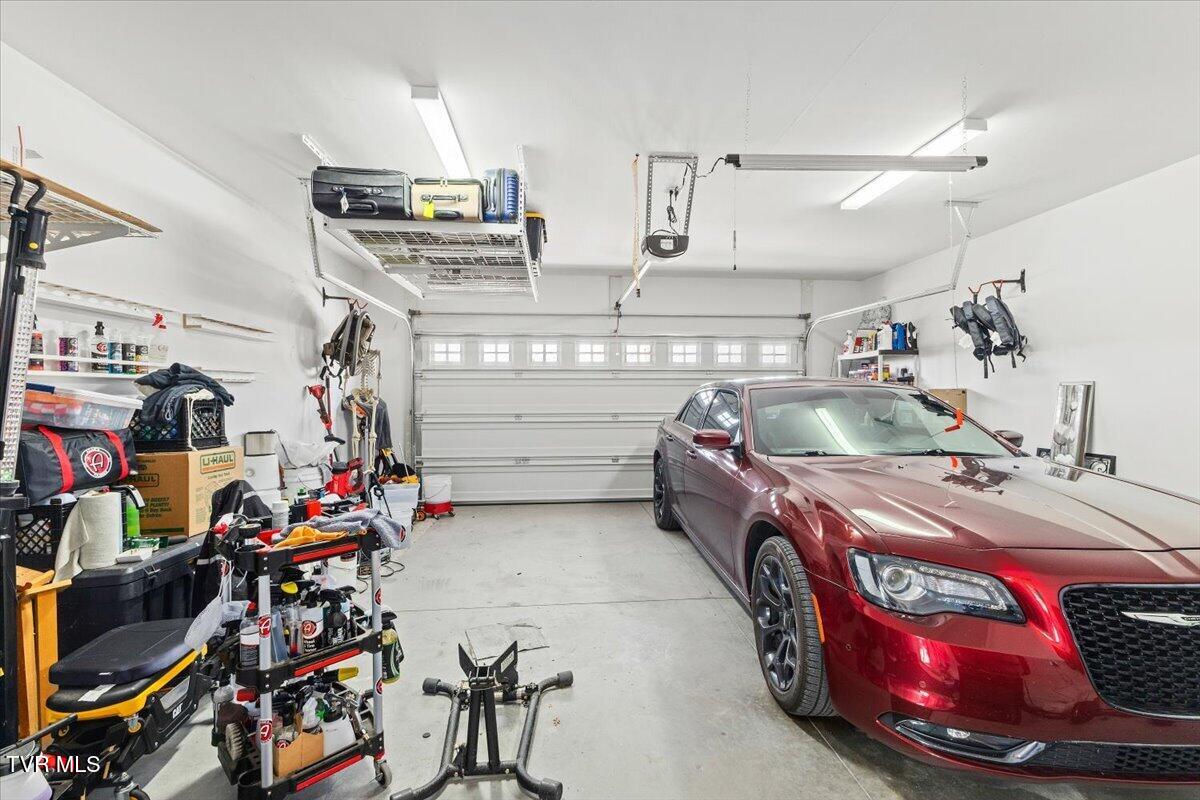 1336 Harmony Road Jonesborough, TN 37659 - Photo 30 of 49 Garage