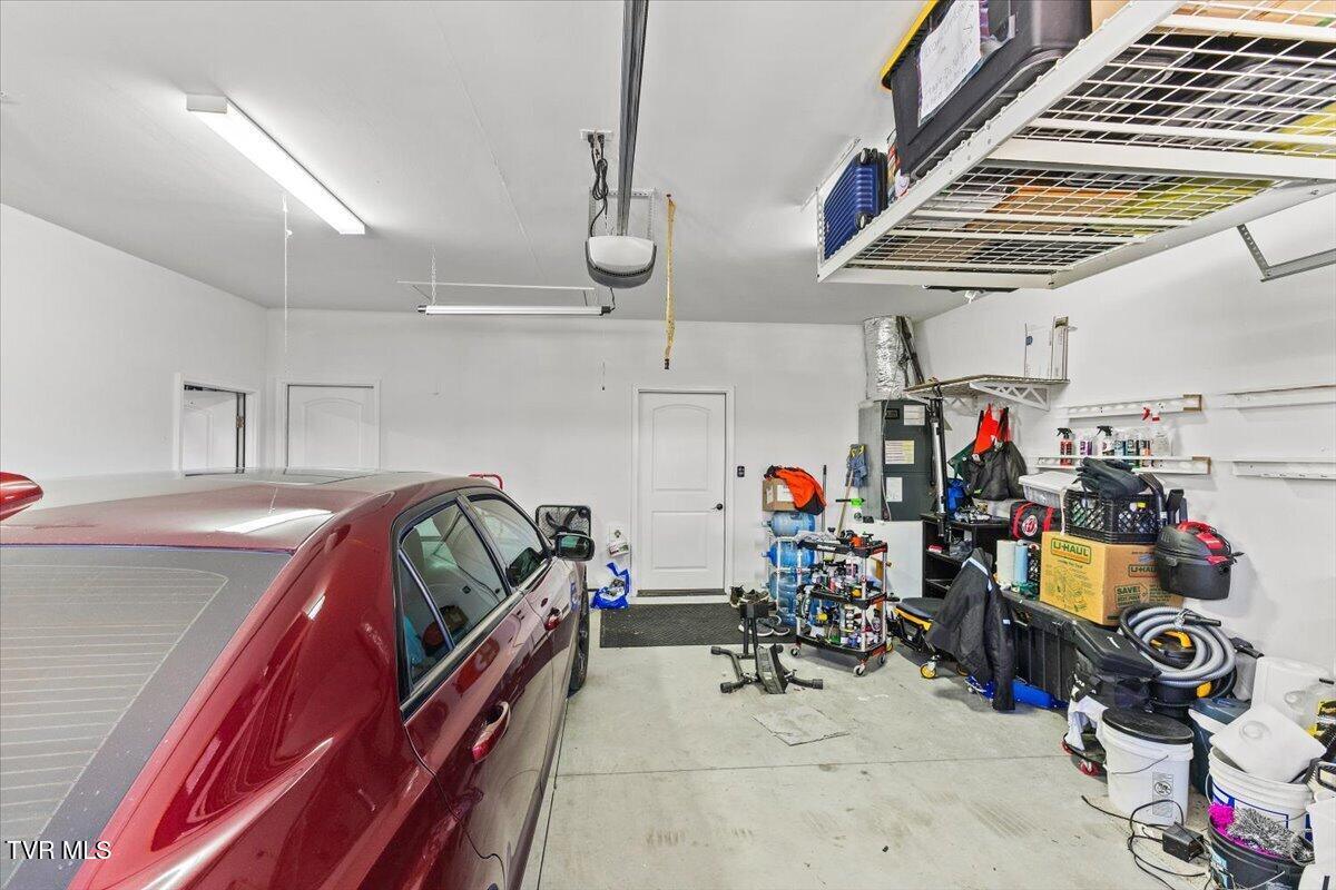 1336 Harmony Road Jonesborough, TN 37659 - Photo 31 of 49 Garage
