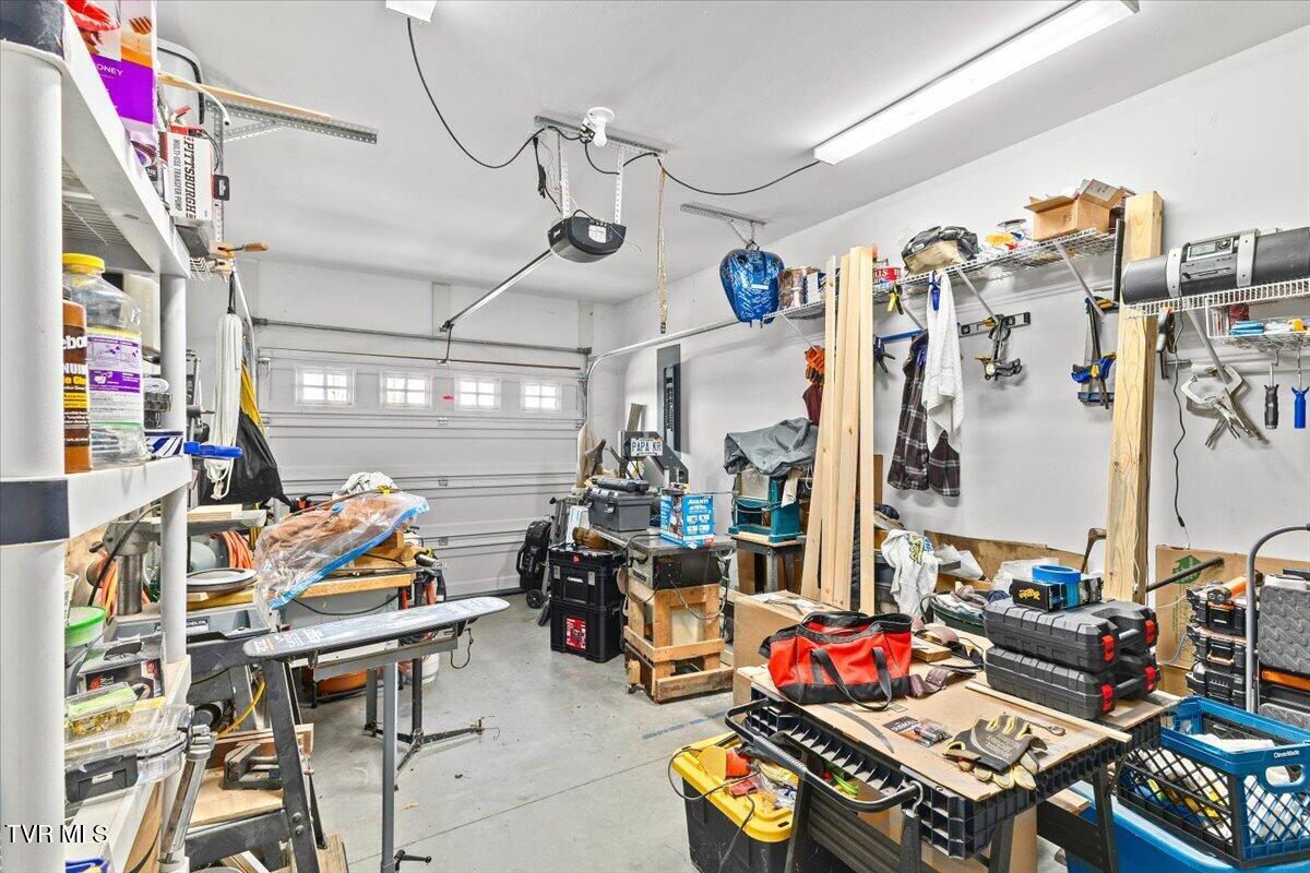 1336 Harmony Road Jonesborough, TN 37659 - Photo 32 of 49 Garage