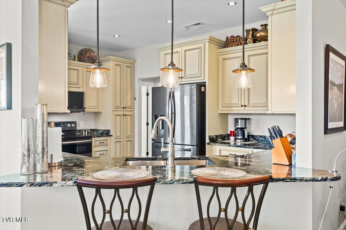 1336 Harmony Road Jonesborough, TN 37659 - Photo 8 of 49 Kitchen