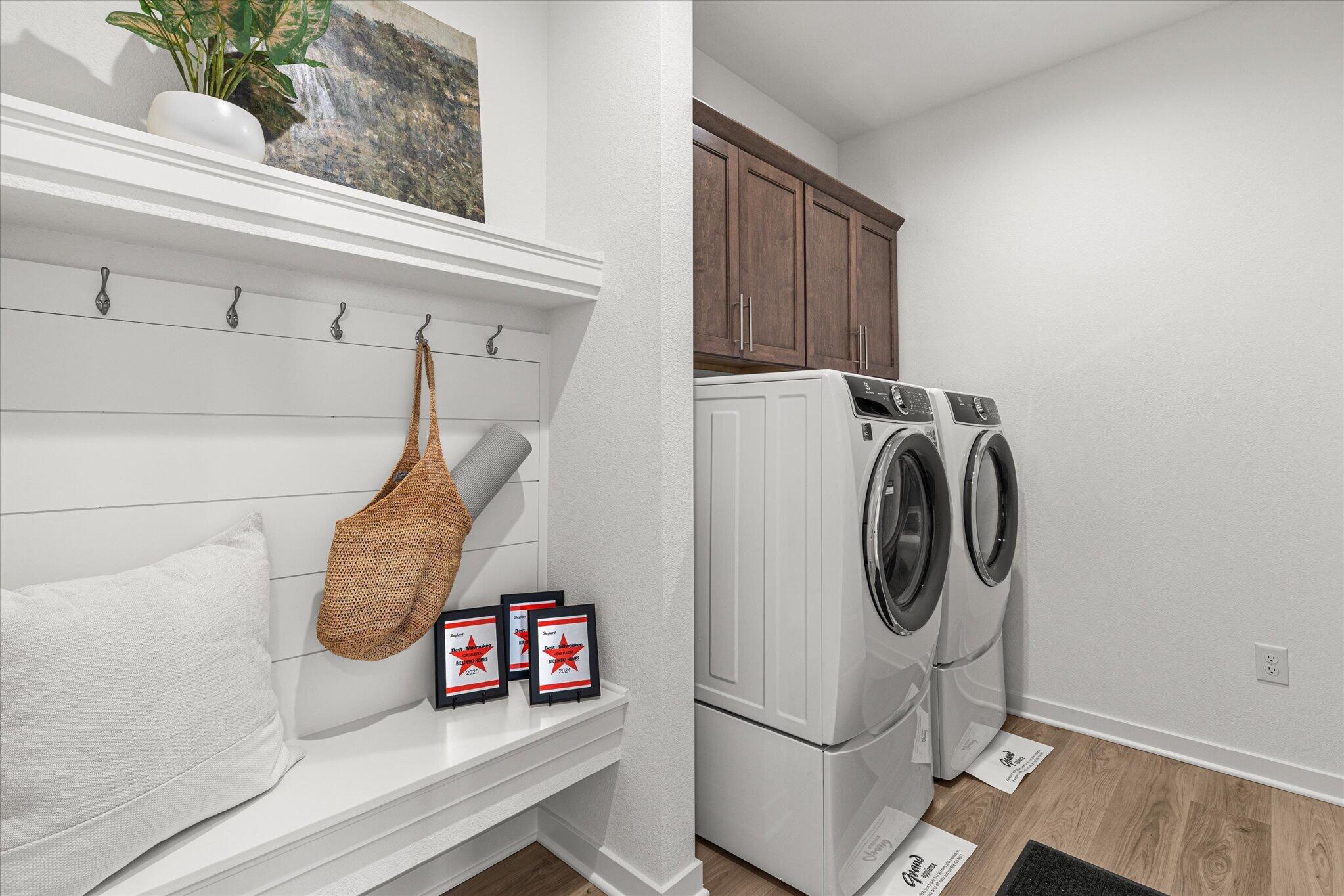 2725 Mapleton Avenue East Troy, WI 53120 - Photo 29 of 34 2725-mapleton-ave-24-mudroom