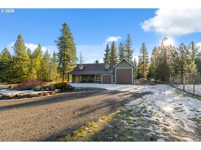 $899,999 | 4 Westside Road, Trout Lake, WA 98650